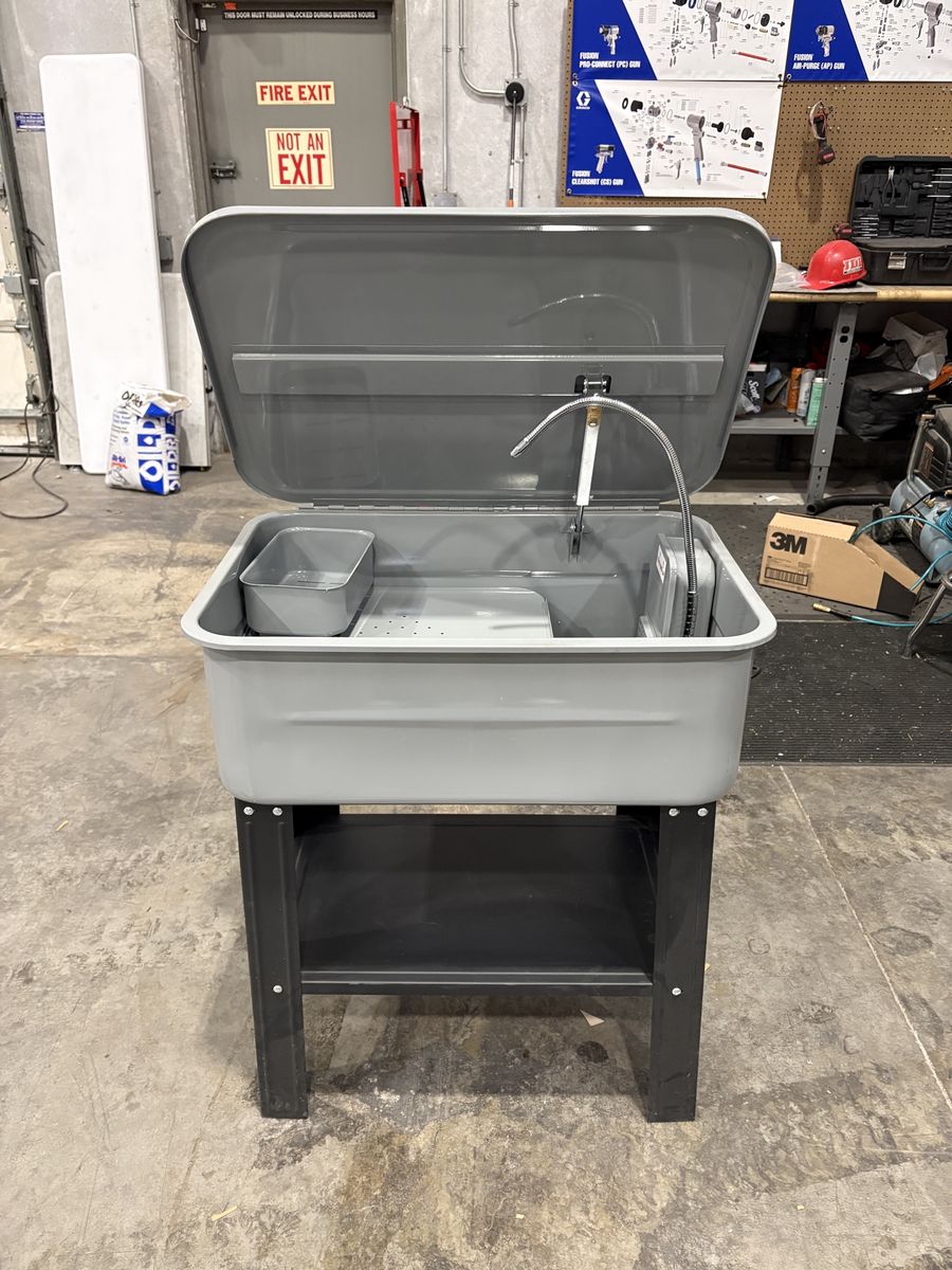 Central Machinery 20 Gallon Parts Washer with Pump - Industrial Shop Tool