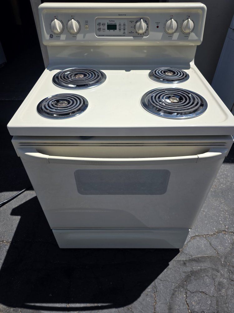 GE Spectra 30" Electric Range with Coil Burners & Self-Cleaning Oven - light cream