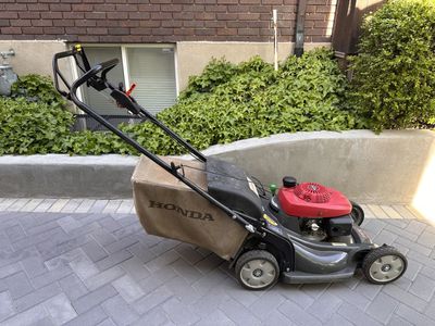 Honda Lawn Mower HRX217