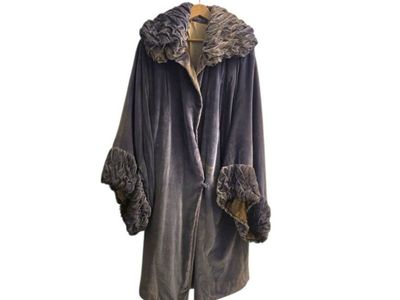 Antique Edwardian Silk Velvet Opera Coat Blue Ruched Collar Kimono Sleeves c1900