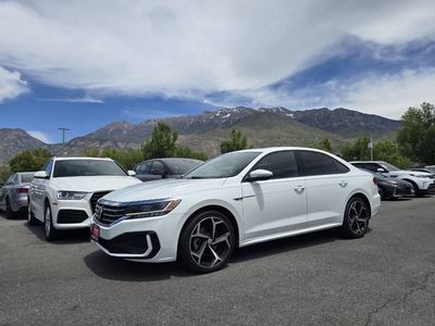 2022 Volkswagen Passat R-Line