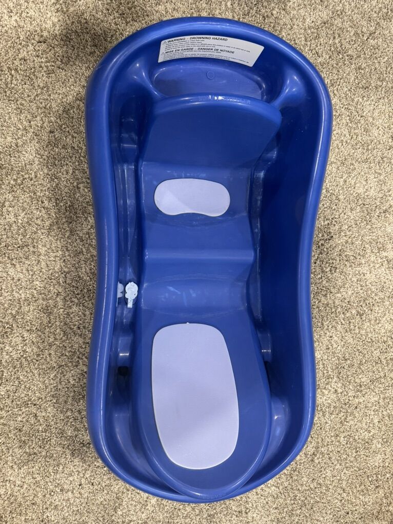 The First Years Baby Bathtub