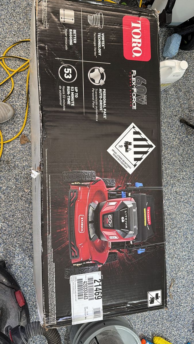Toro 60V Max Flex-Force 22" Cordless Lawn Mower Model 21469