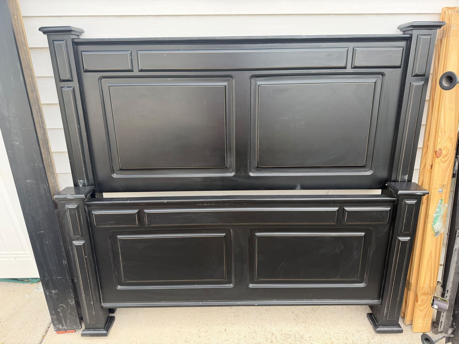 Black queen Bedframe 