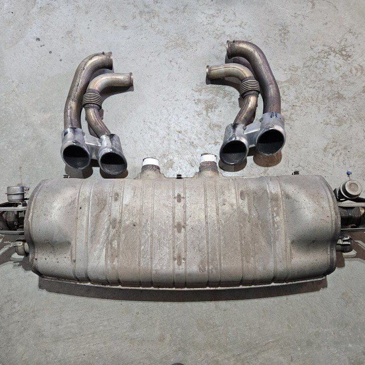 Porsche Cayenne GTS 957 suitcase muffler and tips.