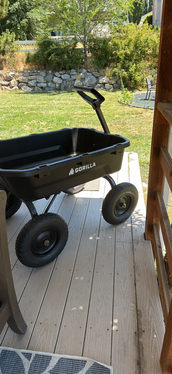 Gorilla Heavy Duty Dump Cart 9cu