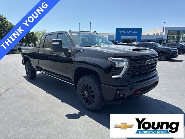 2025 Chevrolet Silverado 3500HD LTZ