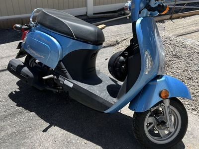 2014 Kymco Compagnio 110cc Moped Scooter - Great Condition, Low Miles