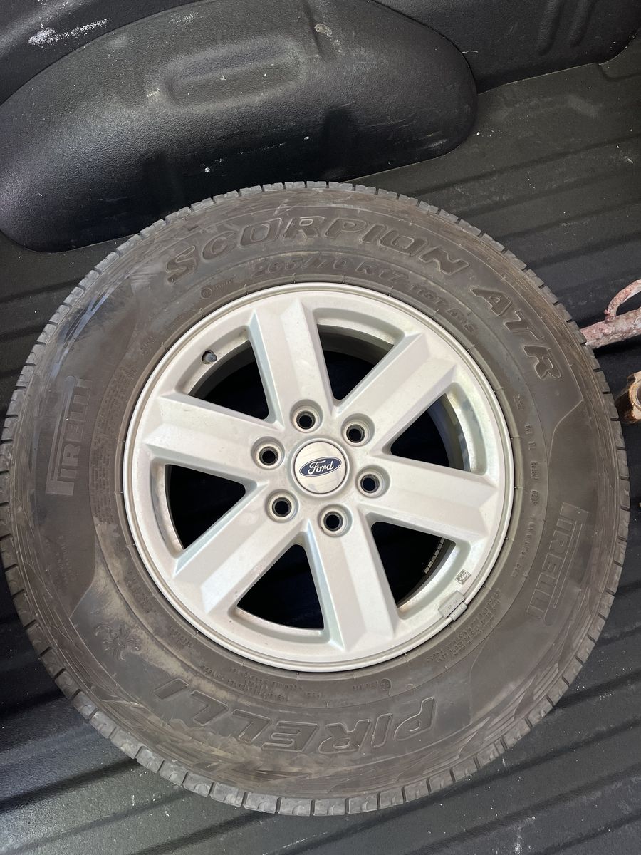 Ford F750 2025 wheels and tires