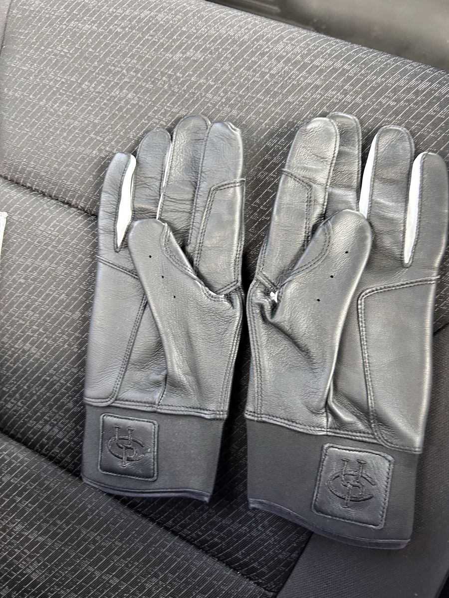 Yardley Baseball Batting Gloves - Black/White, Adult large
