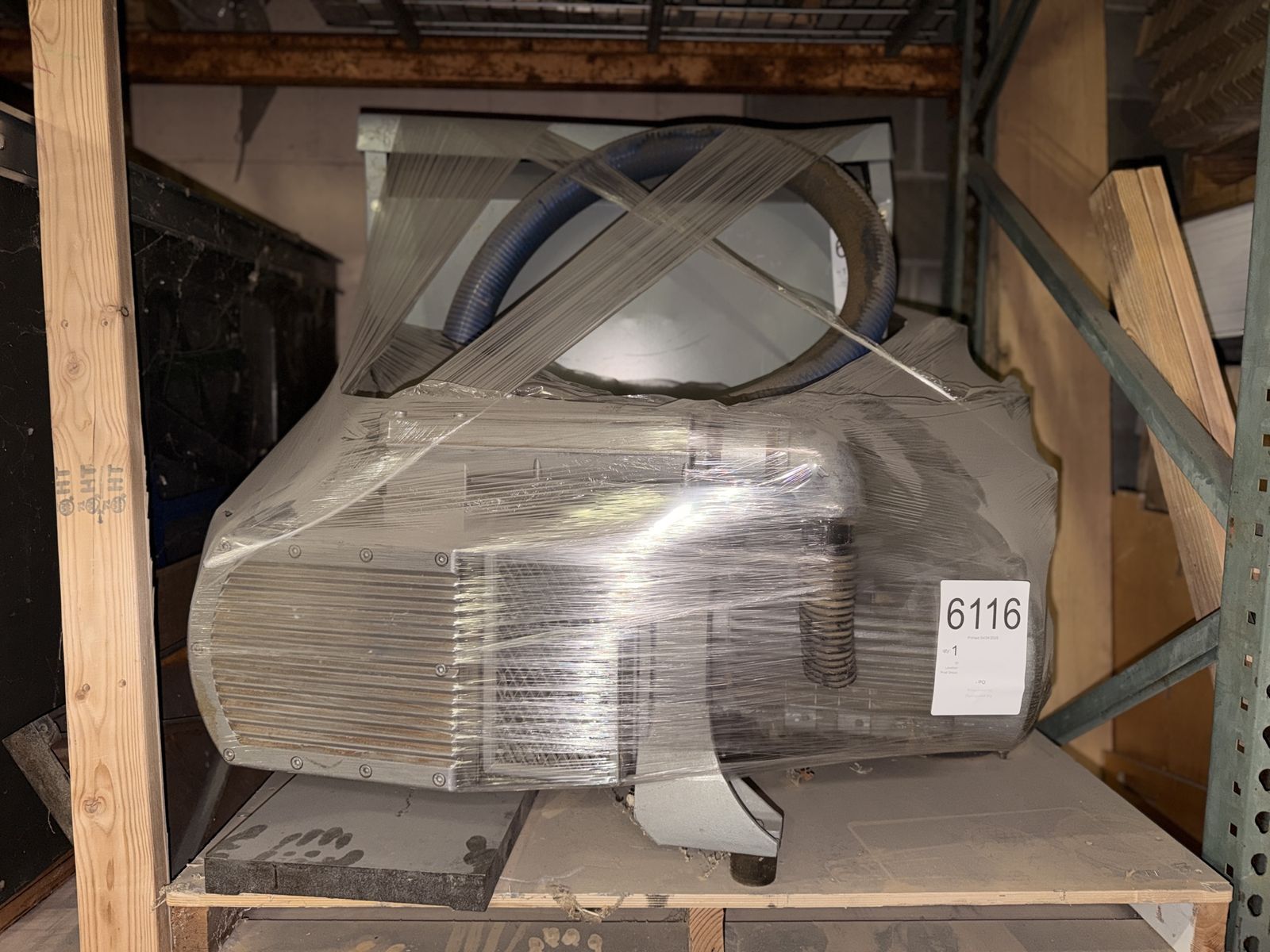 Becker vacuum pump and transformer