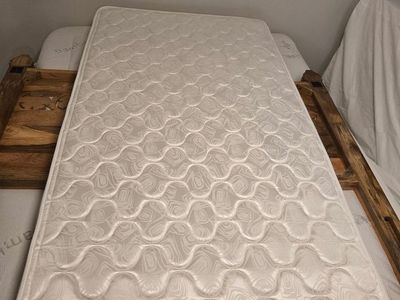 twin mattress