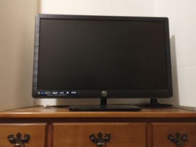 24" LED 1080P HD TV / Monitor