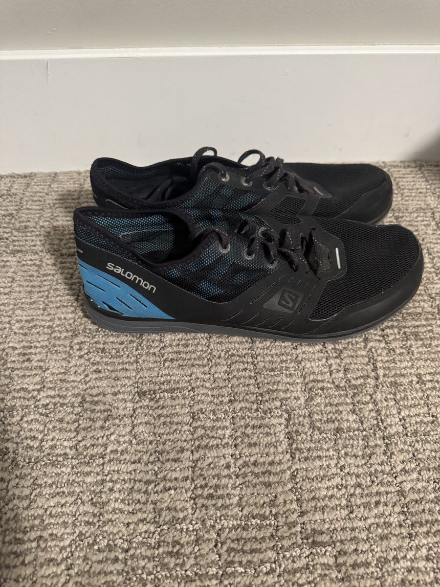 Salomon Cove Shoes Mens Size 9.5 Black Mesh Sneakers