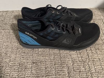 Salomon Cove Shoes Mens Size 9.5 Black Mesh Sneakers
