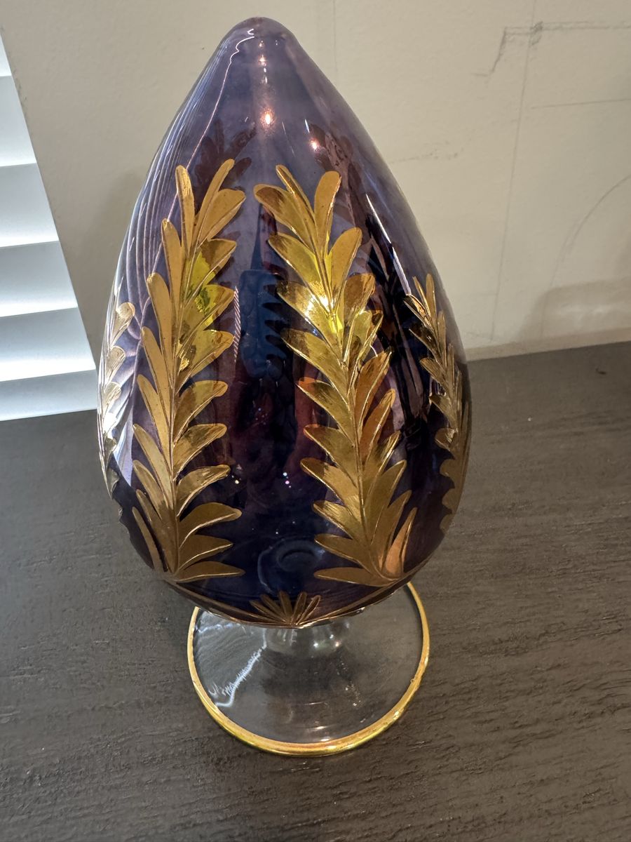 Hand-Blown Art Glass Egg Figurine on Pedestal Gold Leaf Egyptian Decoration
