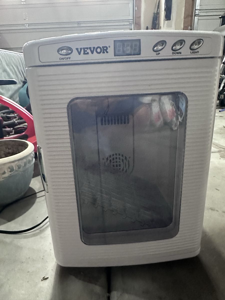 Vevor white Reptile Incubator 25L Scientific Lab Incubator Digital Incubator Cooling and Heating 5-60°C Reptile Egg Incubator 12