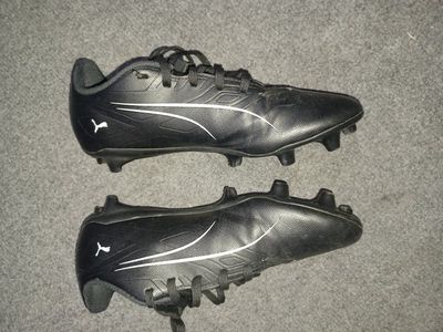 Kids Cleats