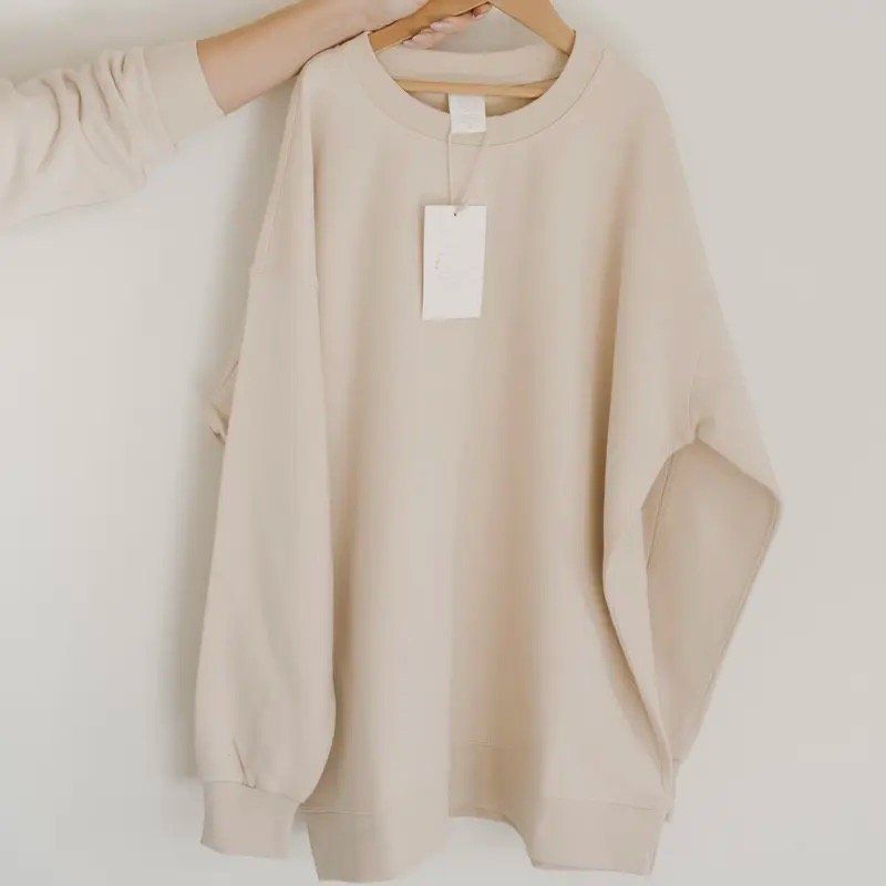 700 count Unisex Sand Beige Oversized Crewneck Sweatshirt - Drop Shoulder, Long Sleeve - Cozy
SALT brand ( lulu lemon dupe)