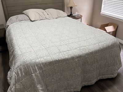 Queen Mattress + Box Springs + Thick Gel Topper & Mattress Protector