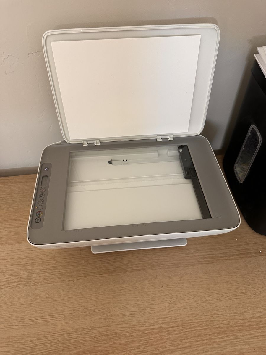 Main image 3