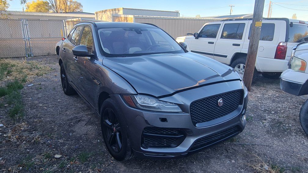 2017 Jaguar F-Pace R-Sport (Non- Running)