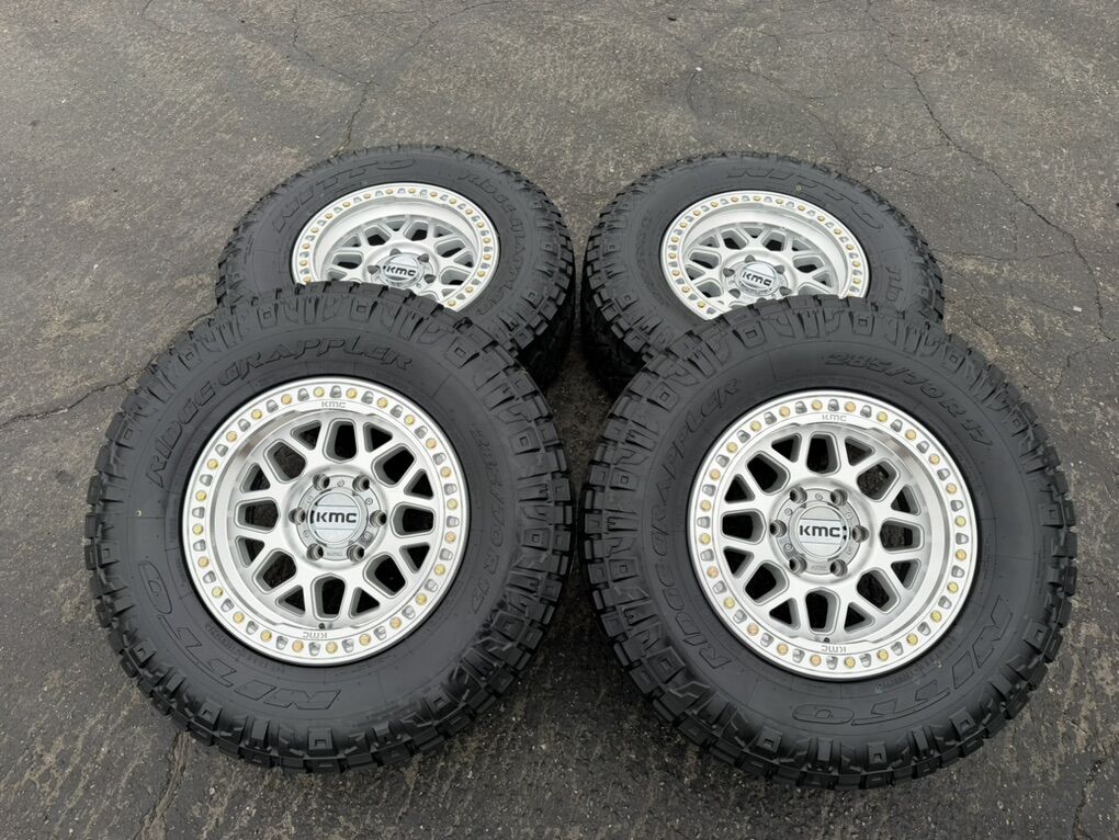 New Nitto Ridge 285/70r17 Silver KM549 KMC 6x5.5 6