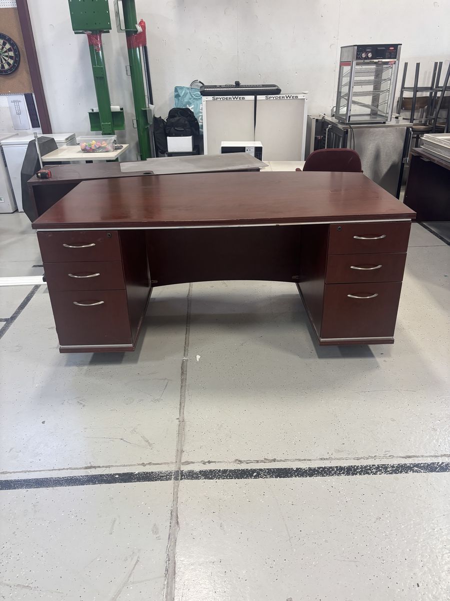 Office Desk