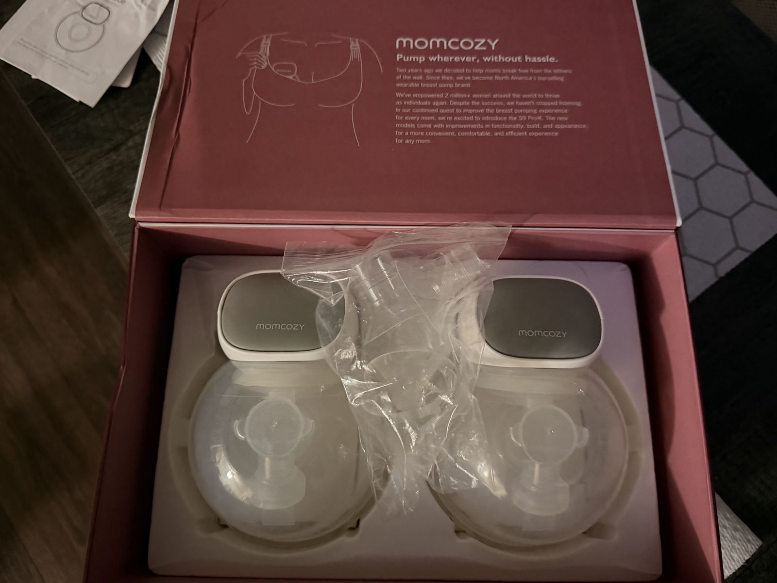 Momcozy S9 Pro-K Wearable Breast Pump - Discreet & Portable, Excellent Condition