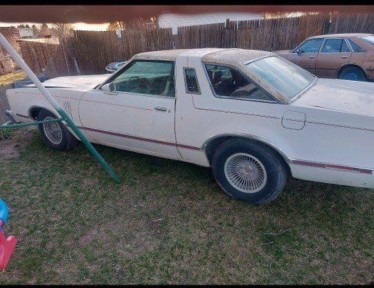 Classic Ford Thunderbird Coupe Project/Parts Car - White with Red Interior