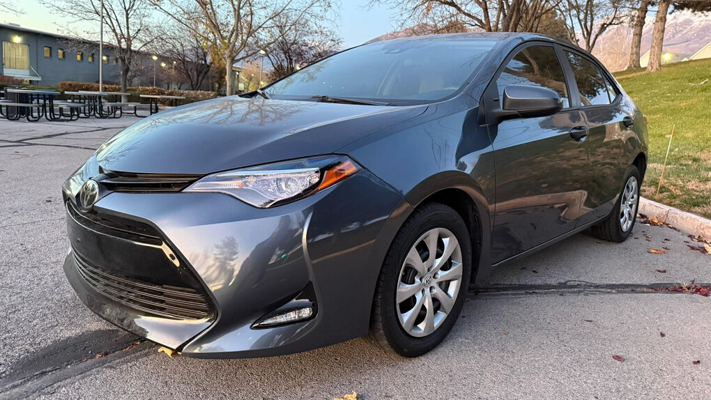 2017 TOYOTA COROLLA LE