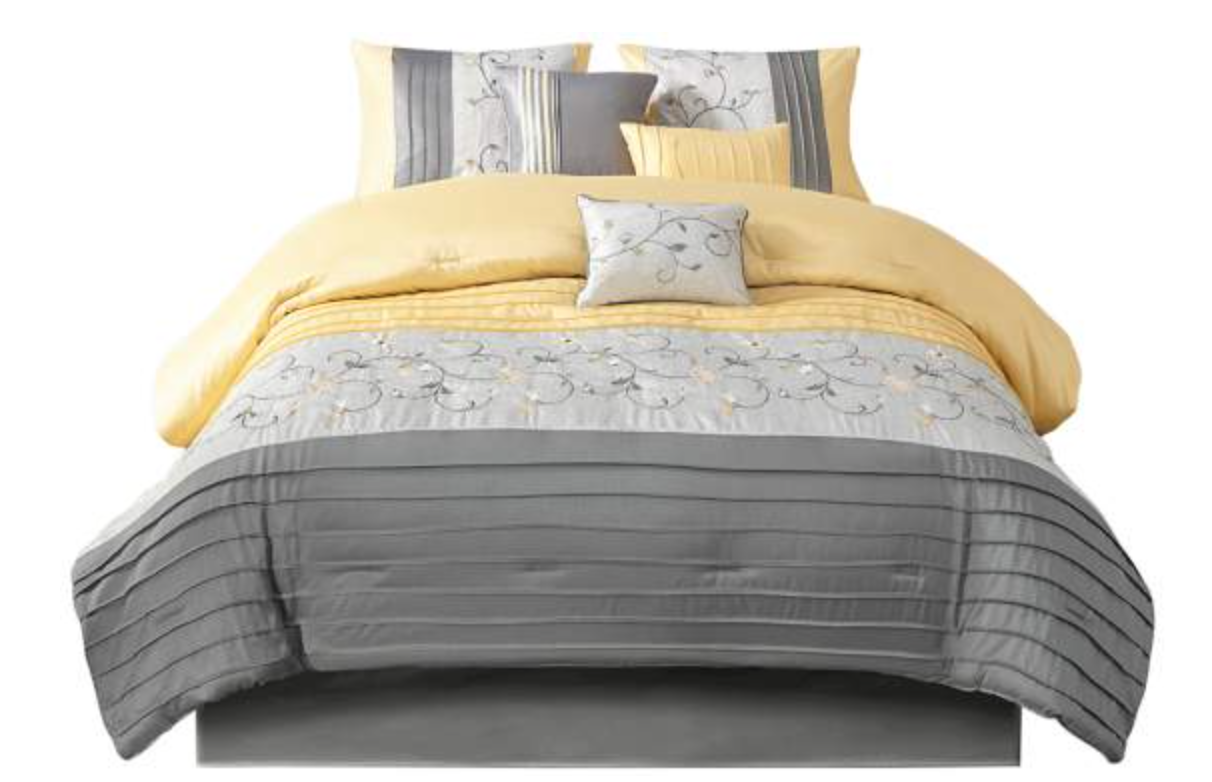 $75 obo 7 piece Queen size comforter set Madison Park Belle