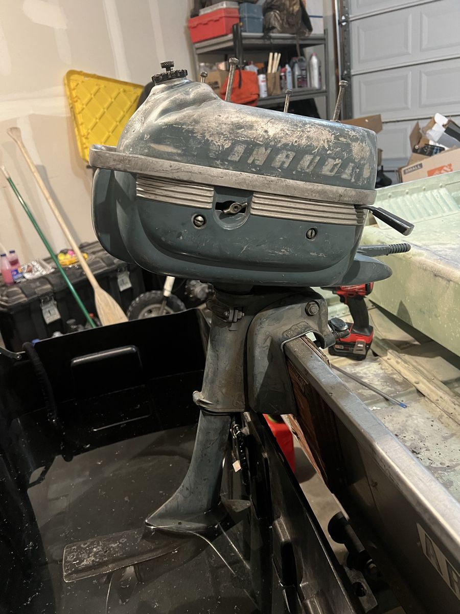 1953 Vintage Evinrude Outboard Motor