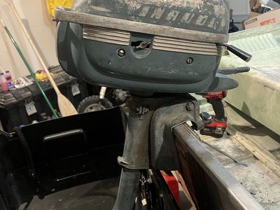 1953 Vintage Evinrude Outboard Motor