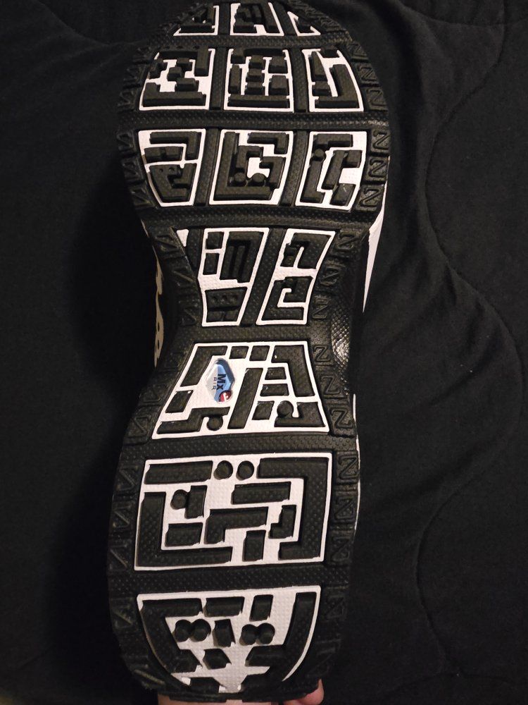 Main image 3