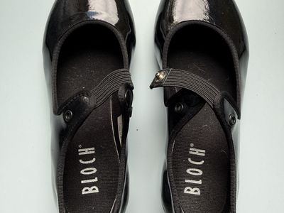 Bloch Girls Black Patent Techno Tap Shoes Size 1 W