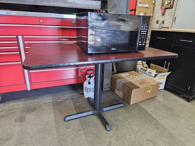 OFFICE BREAK ROOM TABLE