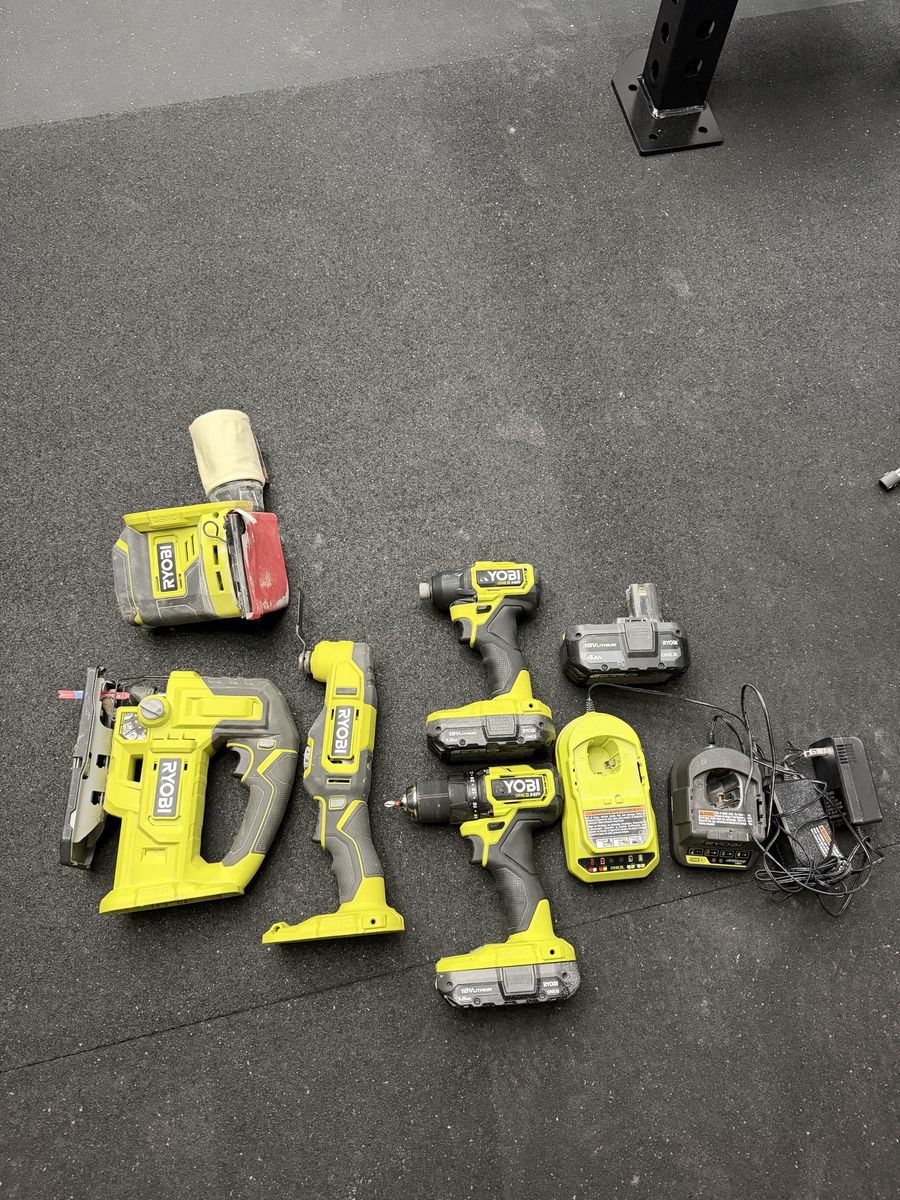 RYOBI TOOL SET W/batteries & Charger