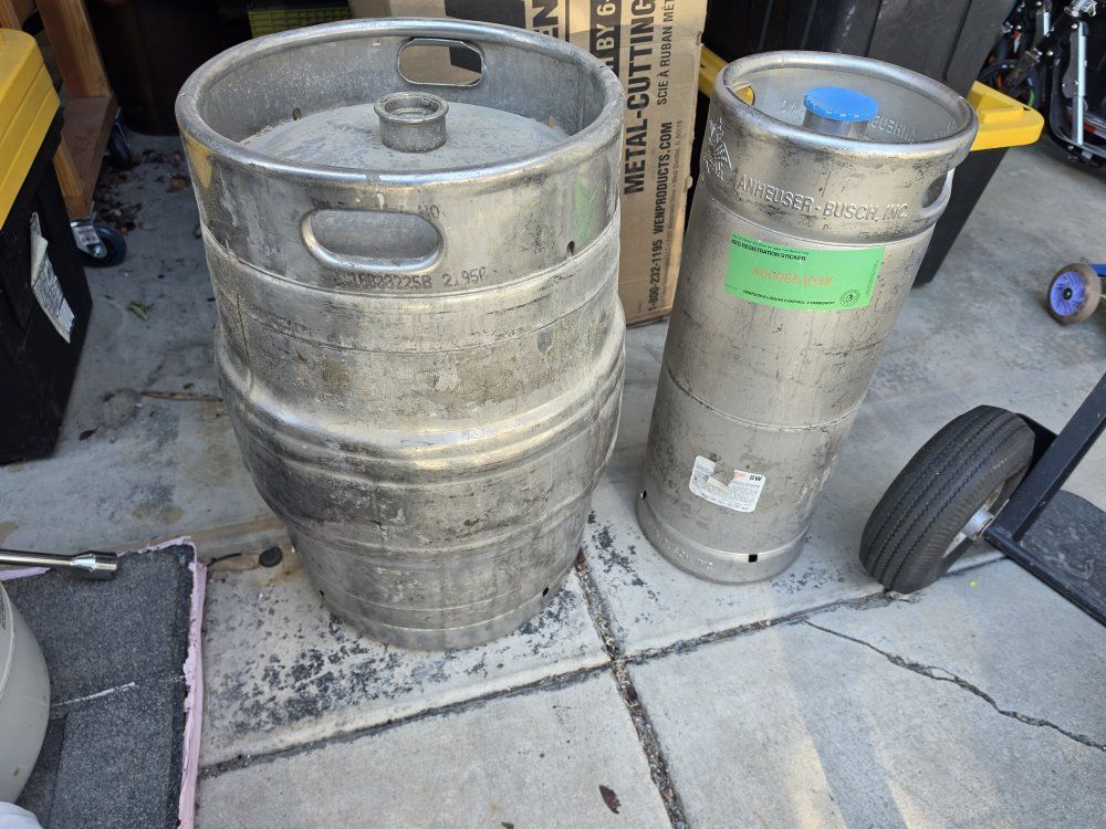Anheuser-Busch Used Beer Kegs - 1/2 Barrel and 1/4 Barrel, Commercial Grade