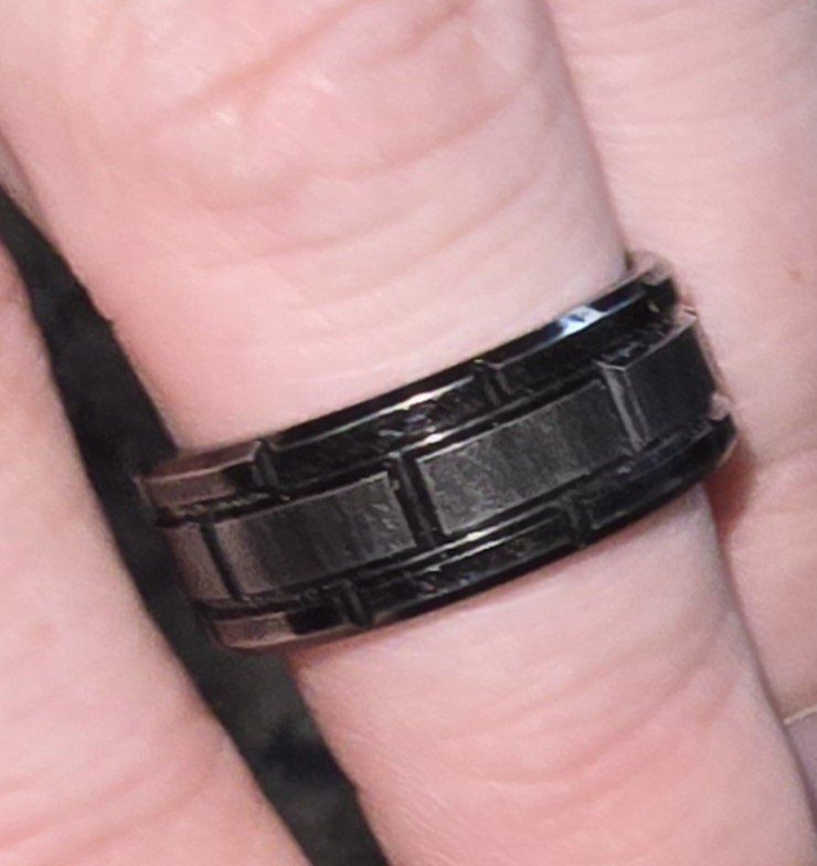Stylish Black Tungston Ring - Unique Geometric Design