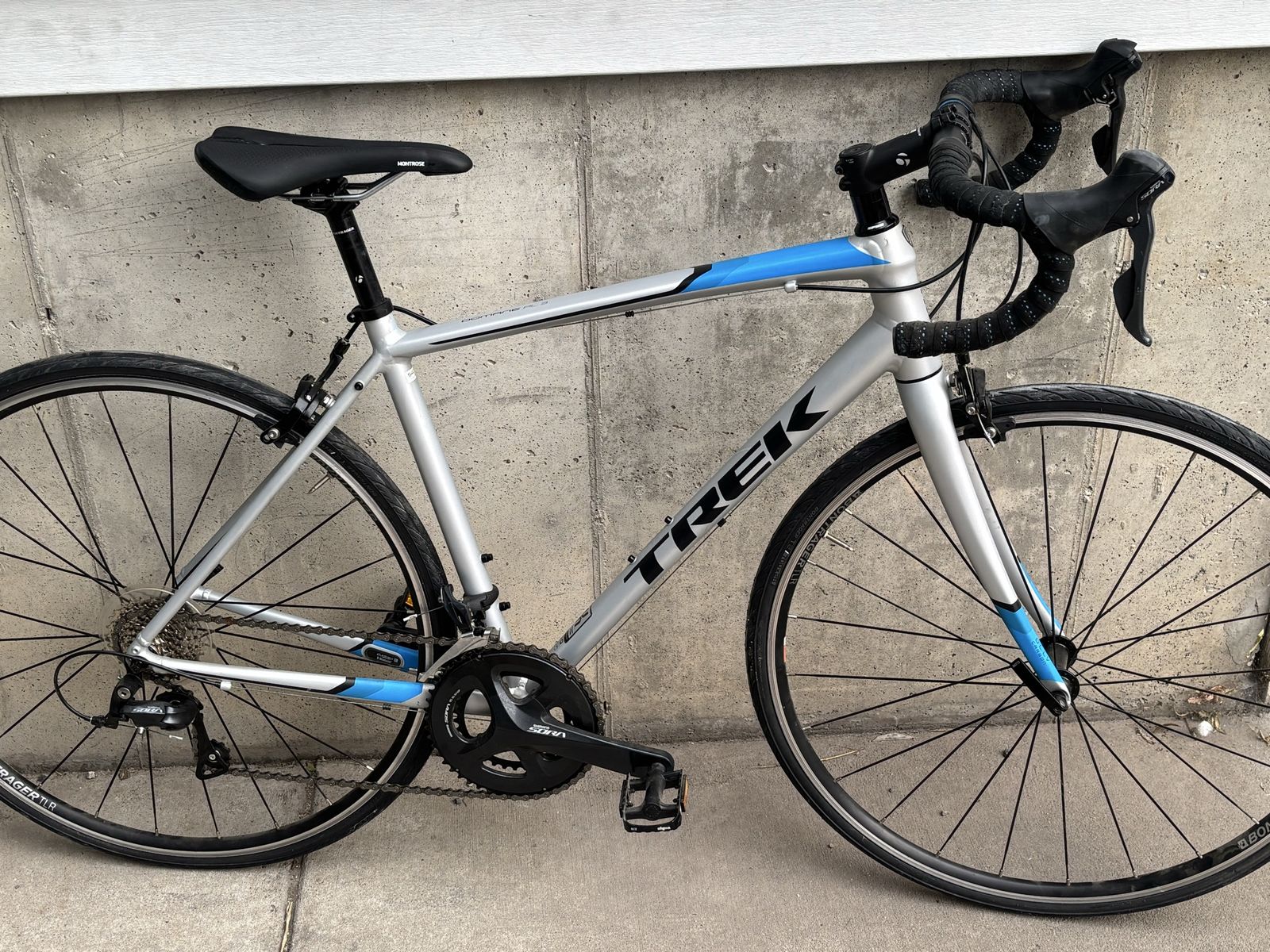 Trek Domane AL3 Road Bike 54 Women’s 