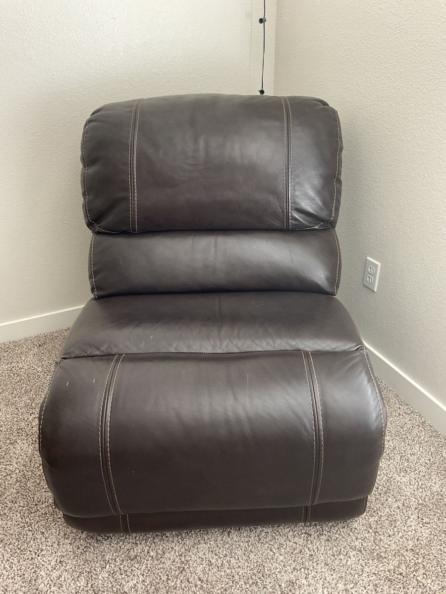 Leader Chair – Brown Leather