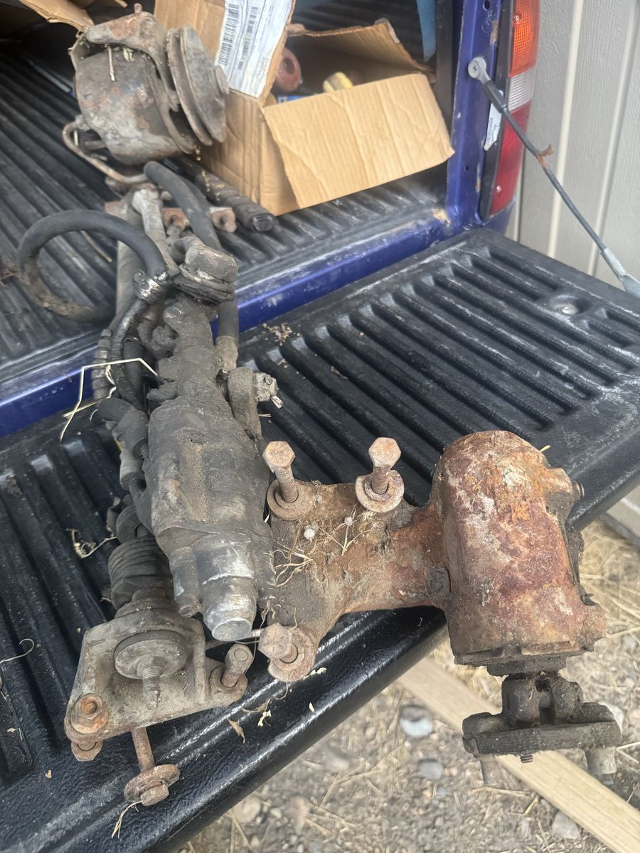 Vintage Ford Power Steering Rack Assembly with Pump & Hoses Core Parts