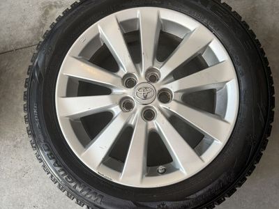 Toyota Wheel with Winguard Winter Tire