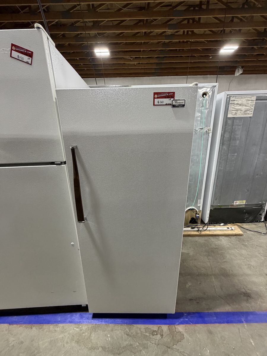 VERY RELIABLE WHIRLPOOL UPRIGHT FREEZER W-WARRANTY