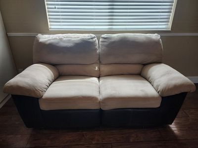 Tan love seat