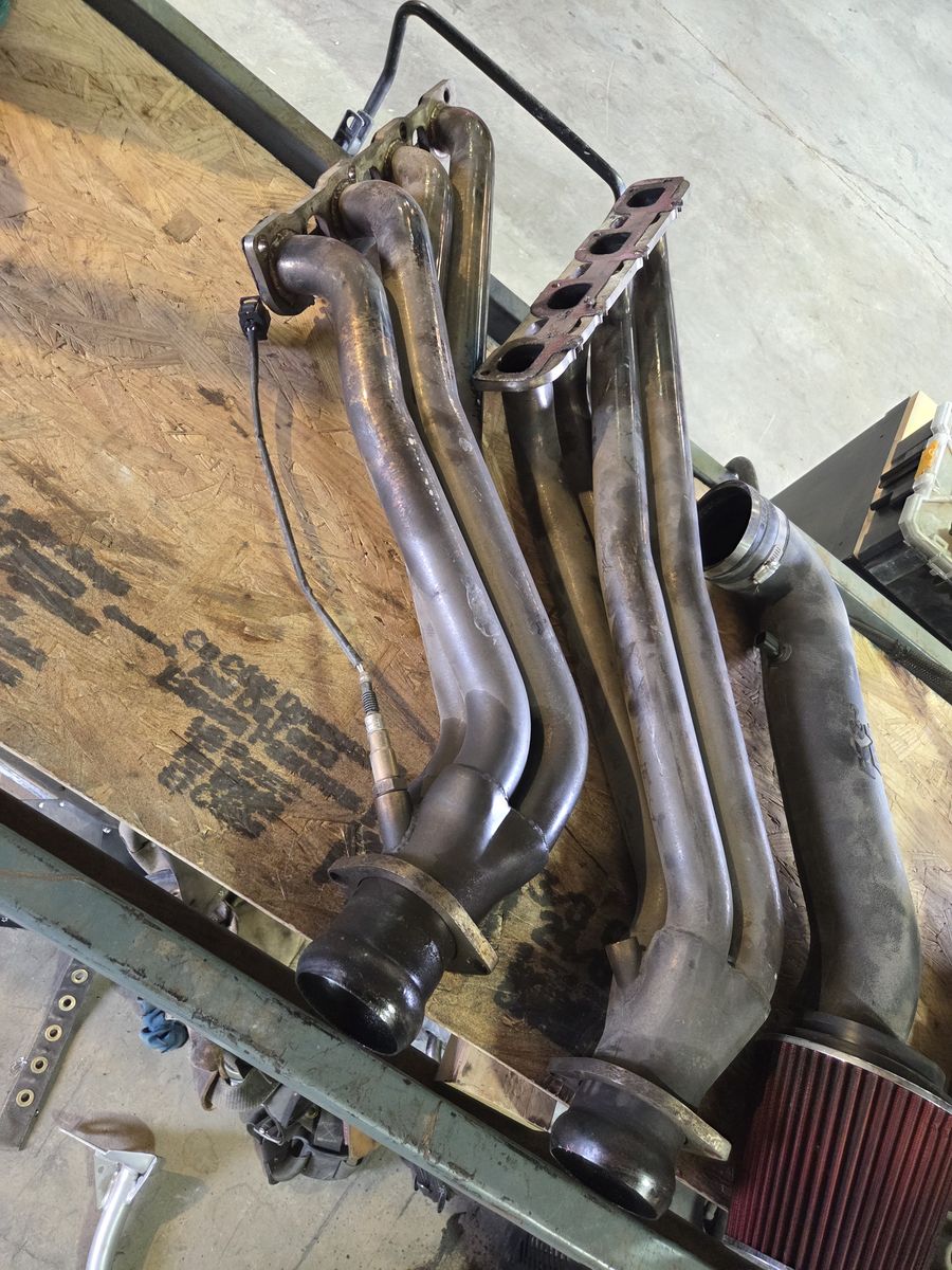 2006 srt8 jeep parts