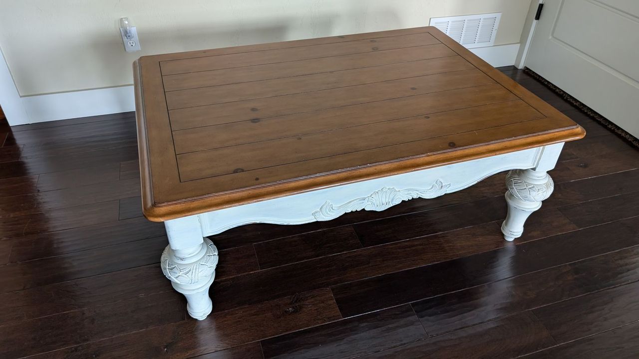 Main image 3
