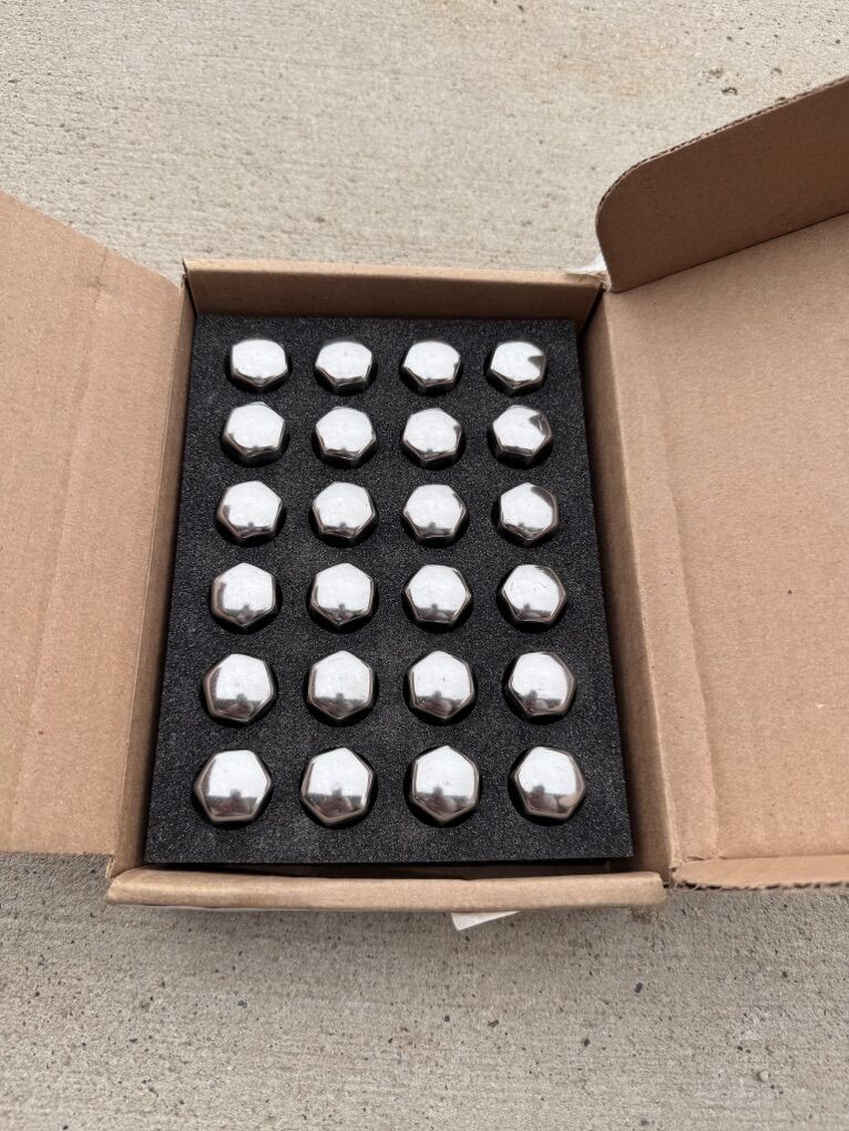 24-piece Lug Nuts(From 2025 GMC Yukon Denali