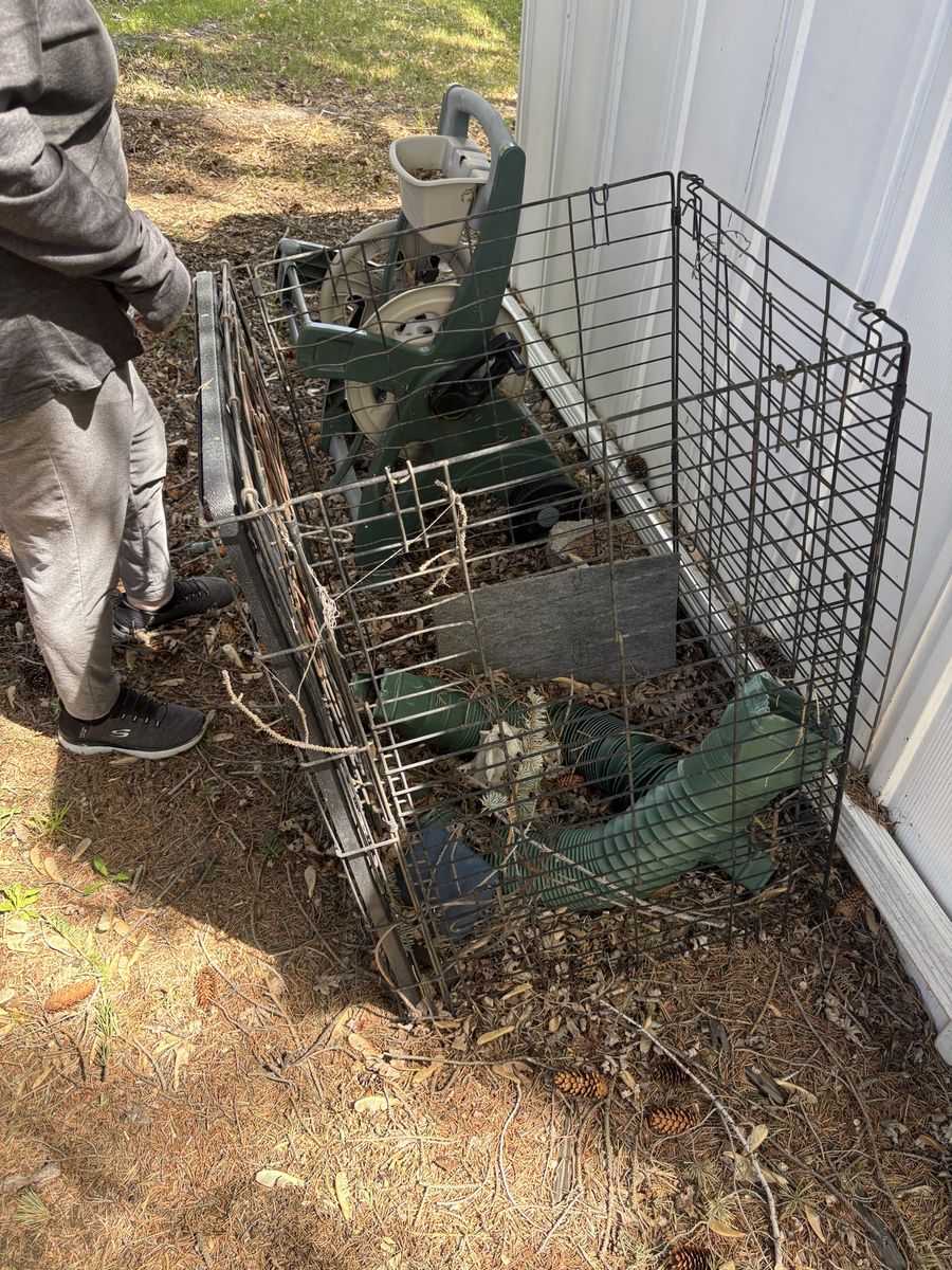Free dog kennel